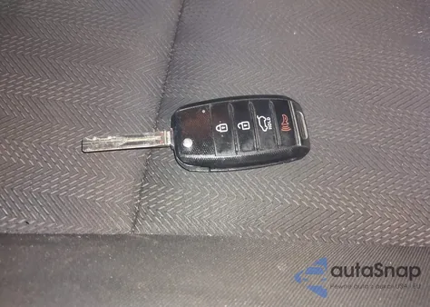 2020 Kia Sportage Lx z USA, uszkodzony, nr VIN KNDPMCAC7L7728987